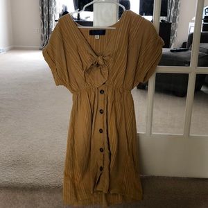 Francesca’s yellow dress